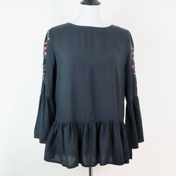 Beach Lunch Lounge Size M Embroidered 3/4 Bell Sleeve Blouse Black - Picture 3 of 9